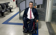 Câmara Municipal de Vitória da Conquista | interdição de elevadores deixa advogado fora de sessão do TRE-BA