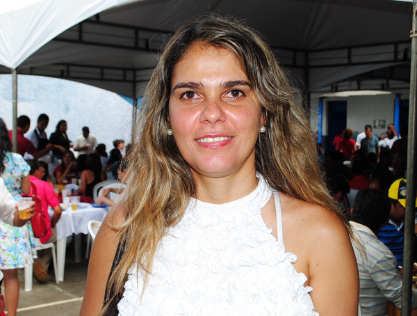 Andrea Oliveira foi a candidata da coligação Avança Anagé (Foto: blogdoanderson.com)