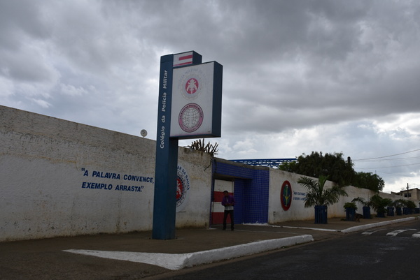 Colégio da Polícia Militar de Vitória da Conquista: matrículas ...