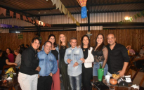 Festa na Cidade | Vadinho Barreto comemora mais um aniversário entre amigos em Vitória da Conquista