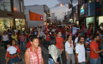 Protestos em Vitória da Conquista: militantes vão às ruas em defesa de Lula e do PT; veja as fotos