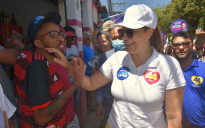 Eleições 2022 | Sheila cai no piseiro, recebe demandas e pede votos para ACM Neto em Vitória da Conquista