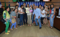 Política Conquistense: vereadores homenageiam 21 Mães