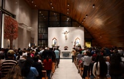 Anjo da Bahia | fiéis lotam paróquia em para celebrar o Dia de Santa Dulce dos Pobres em Vitória da Conquista