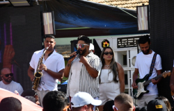 Gravação na Feirinha  | Ramon Roman agita com espetáculo Arrocha Nostalgia em Vitória da Conquista