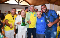 Copa do Mundo  | ao lado de apoiadores, Jerônimo acompanha êxito do Brasil em Vitória da Conquista