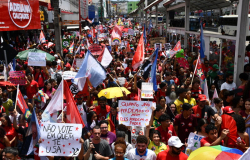 Eleições 2026 | caminhada em Vitória da Conquista reúne militância e projeta virada de Lula no 2º turno