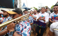 Carnaval da Bahia | Jerônimo Rodrigues prestigia o último dia do CarnaPorto em Cândido Sales