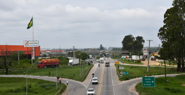 Movimentação na BR-116 | convocada por uma ala, “Greve de Caminhoneiros” não atinge Vitória da Conquista