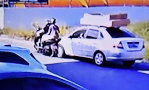 Acidente na Avenida Gilenilda Alves | batida entre carro e moto com duas vítimas em Vitória da Conquista