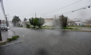 Previsão do Tempo | Vitória da Conquista entra em alerta amarelo para chuvas intensas