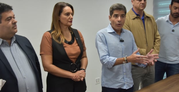 Eleições 2026 | Sheila deixaria Prefeitura de Vitória da Conquista para uma eventual disputa com ACM Neto