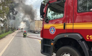 Tragédia no Norte de Minas Gerais | colisão entre carreta e caminhão deixa dois mortos em Salinas