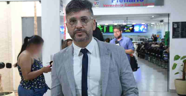 Guerra de Bastidores | suplente do União Brasil mira mandato de Diogo Azevedo em Vitória da Conquista