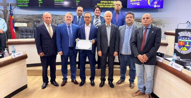 Homenagem | Câmara de Vitória da Conquista entrega Moção de Aplauso à Primeira Igreja Batista Bíblica pelos 126 anos