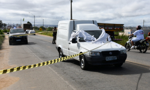 Violência na BA-262 | Homem é morto a tiros dentro de furgão na Zona Oeste de Vitória da Conquista