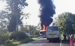 Incidente na BA-262 | Ônibus da Rota Transportes registra princípio de incêndio próximo a Uruçuca