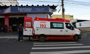 Avenida Régis Pacheco | acidentes simultâneos com vítimas mobilizam o SAMU em Vitória da Conquista