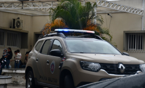 Violência em Família | emboscada dentro de restaurante deixa casal baleado em Vitória da Conquista