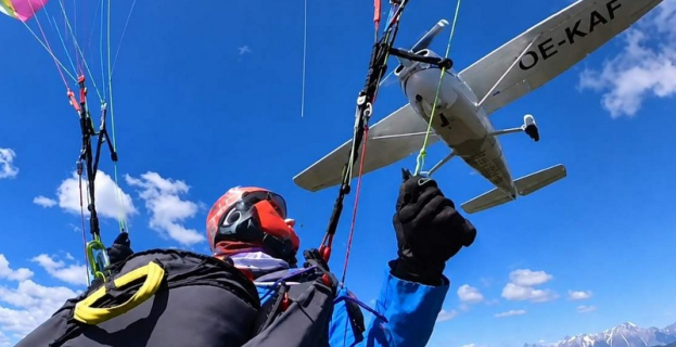 Destaque Internacional | mulher sobrevive após parapente ser atingido por avião durante voo