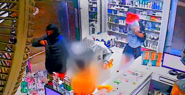 Assalto na Farmácia | rastreamento de telefone leva três suspeitos à prisão em Vitória da Conquista