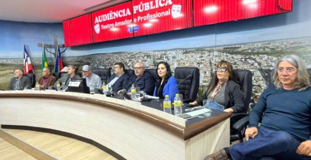 Cultura Conquistense | Audiência Pública debate o teatro amador e profissional em Vitória da Conquista