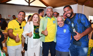 Copa do Mundo  | ao lado de apoiadores, Jerônimo acompanha êxito do Brasil em Vitória da Conquista