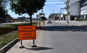 Avenida Luís Eduardo Magalhães | estreitamento de pista gera perigo e exige cautela em Vitória da Conquista