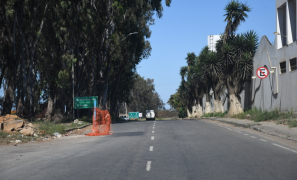 Infraestrutura Urbana | invasão de tráfego pesado e esgoto sem tampa geram riscos em Vitória da Conquista