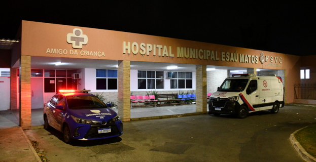 Emergência no Hospital Esaú Matos | raio atinge prédio e obriga transferência de bebês em Vitória da Conquista