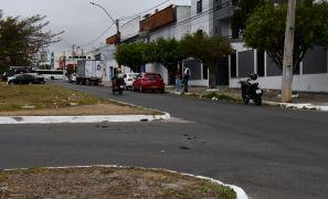 Acidente na Avenida Brasil | moto e carro se envolvem em colisão na Zona Leste de Vitória da Conquista