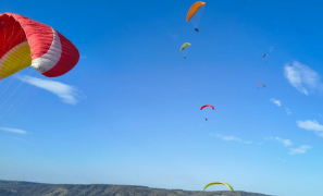 Esporte & Turismo | Rampa do Guigó reúne pilotos no 1º Open Bahia de Parapente em Vitória da Conquista