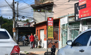 Avenida Frei Benjamin | irregularidade reacende debate sobre PL contra fios soltos em Vitória da Conquista