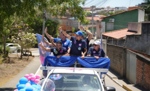 Eleições 2026 | Itapetinga mobiliza multidão em carreata com ACM Neto na reta final da campanha