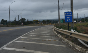 Tragédia no KM 25 | batida entre carro e carreta com morte no Anel Rodoviário de Vitória da Conquista