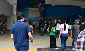 Eleições 2026 | fechamento de escolas altera locais de votação e surpreende eleitores em Vitória da Conquista