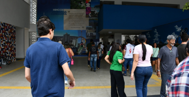 Eleições 2026 | fechamento de escolas altera locais de votação e surpreende eleitores em Vitória da Conquista