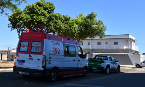 Resgate de Urgência | homem fica ferido em acidente entre moto e carro na Zona Oeste de Vitória da Conquista