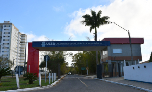 Greve na UESB | trabalhadores paralisam atividades em Vitória da Conquista, Jequié e Itapetinga