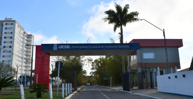 Greve na UESB | trabalhadores paralisam atividades em Vitória da Conquista, Jequié e Itapetinga