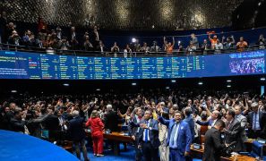 Congresso Nacional | Senado Federal aprova fim da escala 6×1 e redução da jornada de trabalho