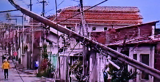 Mudança no Clima | tempestade de granizo destelha casas e deixa ferido durante alagamento em Itambé