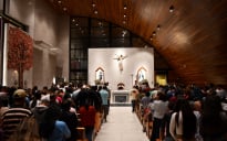 Anjo da Bahia | fiéis lotam paróquia em para celebrar o Dia de Santa Dulce dos Pobres em Vitória da Conquista