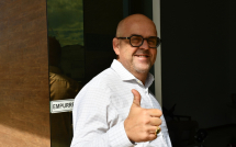 Informativo de Mandato | Paulo Magalhães viabiliza retroescavadeira para Presidente Jânio Quadros