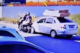 Acidente na Avenida Gilenilda Alves | batida entre carro e moto com duas vítimas em Vitória da Conquista